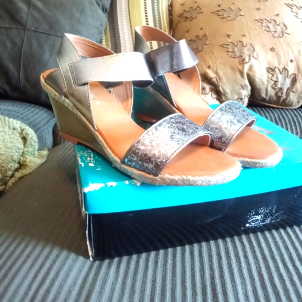 Zuka glitter sandals silver and bronze